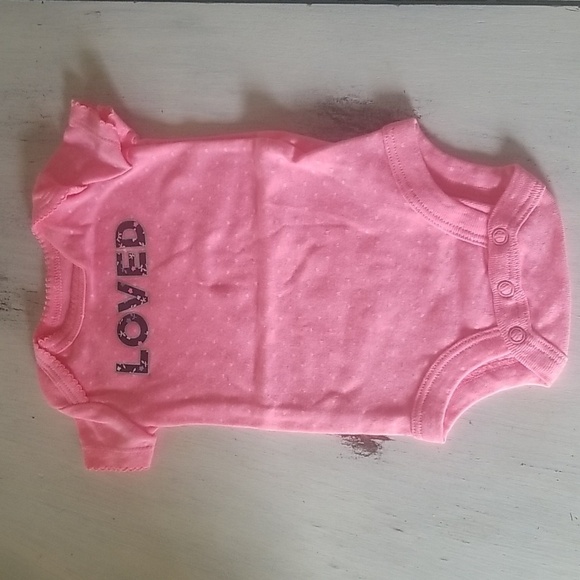 4 Size 0-3 Onesies Different Brands - Picture 2 of 5